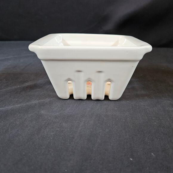 Rae Dunn Artisan Collection Strawberry Basket White Farmhouse Home Decor - Picture 2 of 11